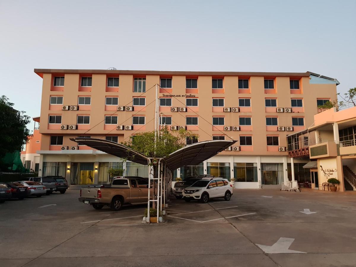 K.S.Pavilion Hotel ناخون راتشاسيما المظهر الخارجي الصورة